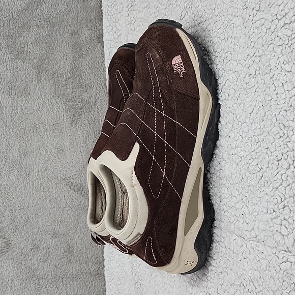 The North Face Women's 9/10 Suede Primaloft Insulated Moc Slip On Sneaker Shoes - Picture 4 of 14